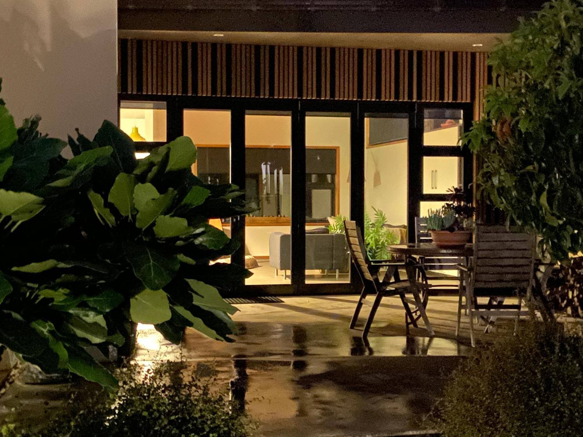 La Bodega Waiheke Island Hotel Surfdale Exterior photo